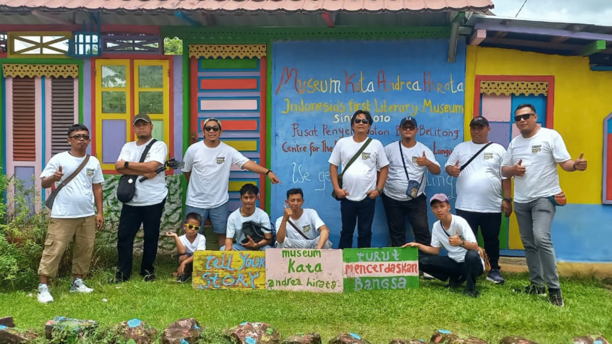 Sewa Bus Belitung - Rental Bus Belitung - Sewa Mobil Belitung - Sewa Perahu Wisata Belitung - Paket Wisata Belitung - Wisata Pulau Belitung